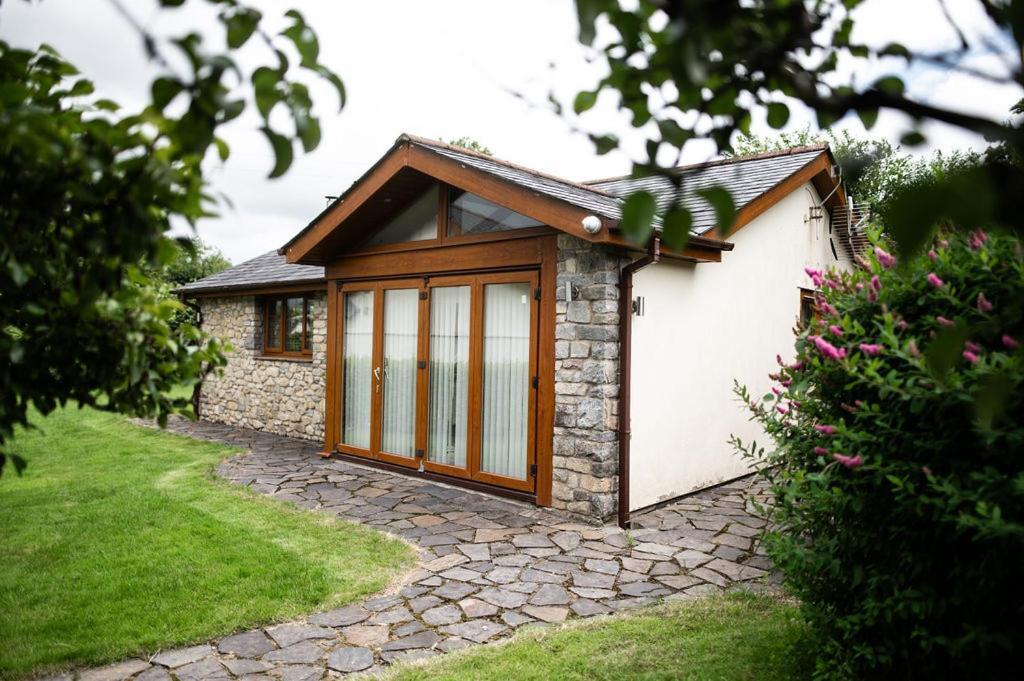 The Anchorage & The Tackleshed Hotel Llancarfan Room photo